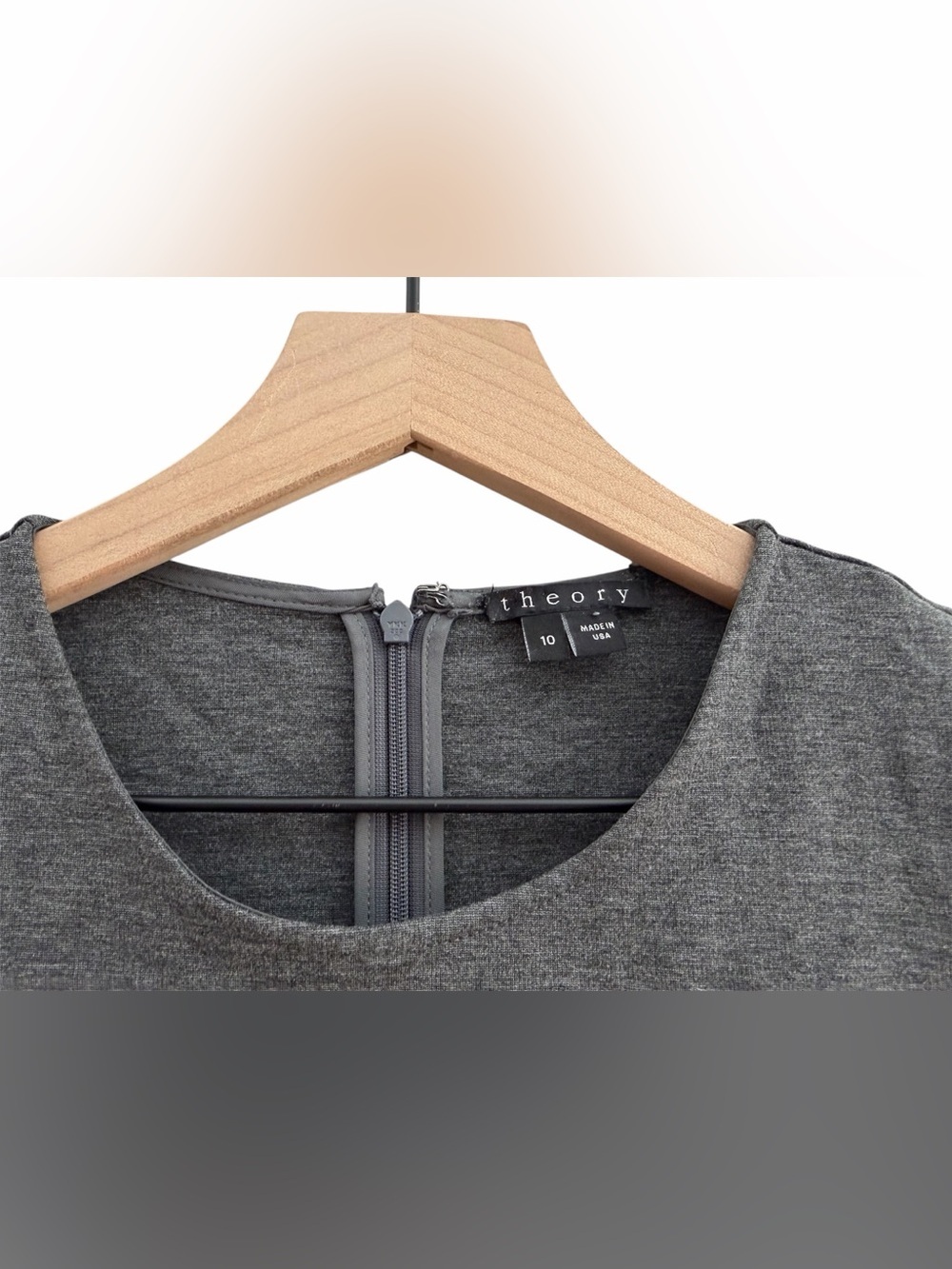 Theory Winstine Refiner Classic Short-Sleeve Gray Sheath Dress with Front Slit - Picture 6 of 11
